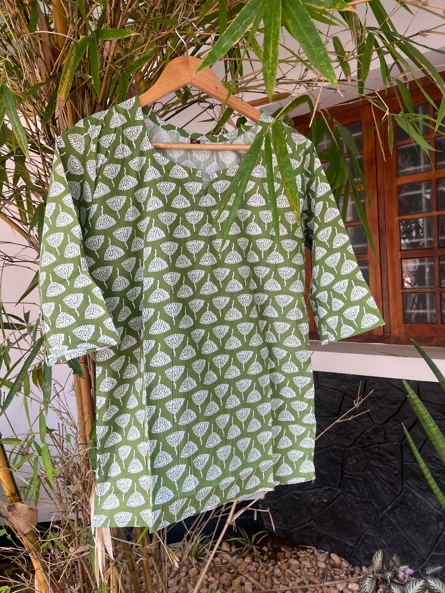 Breezy Green Printed Short Kurti - DSS059