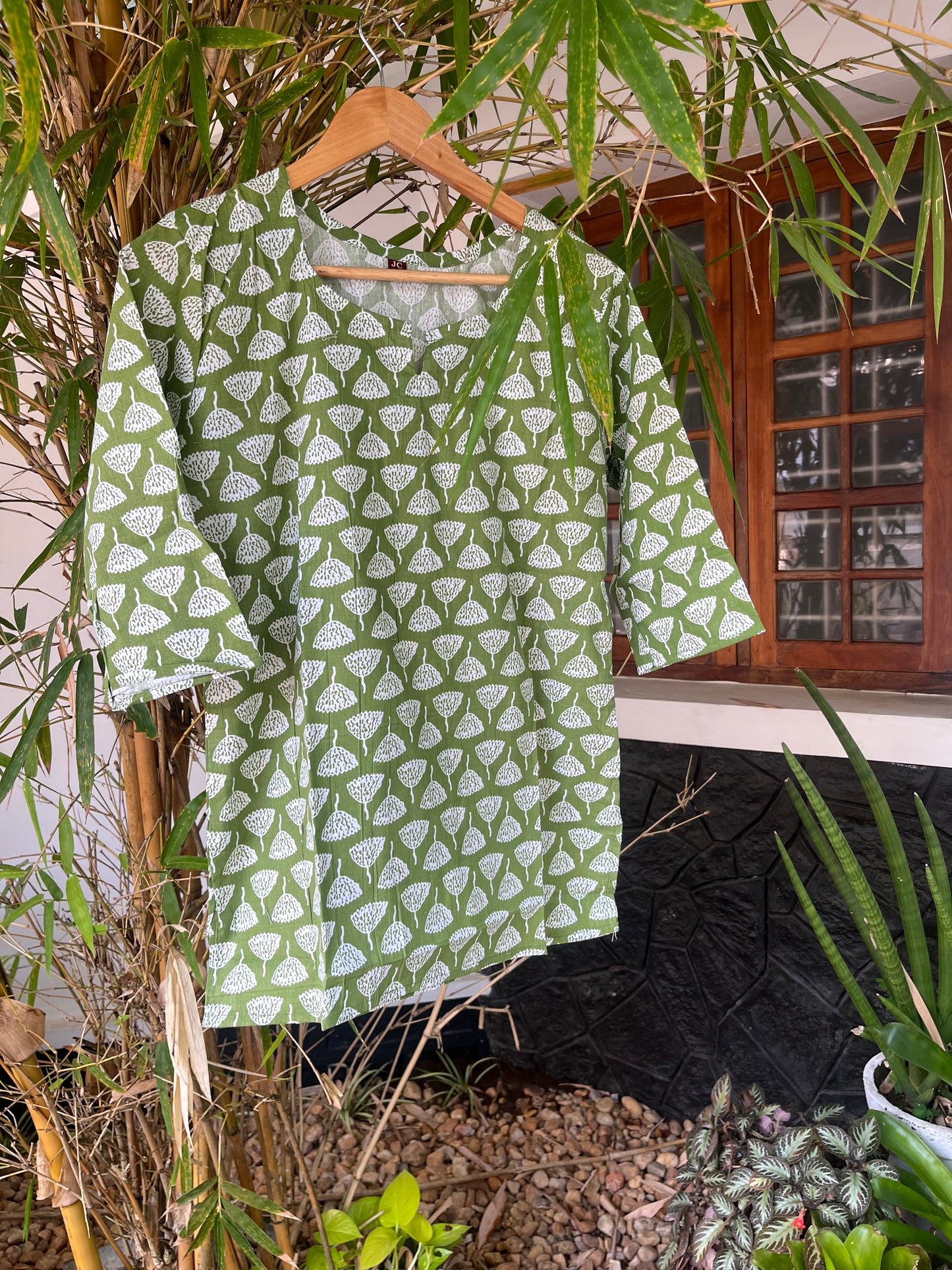 Breezy Green Printed Short Kurti - DSS059