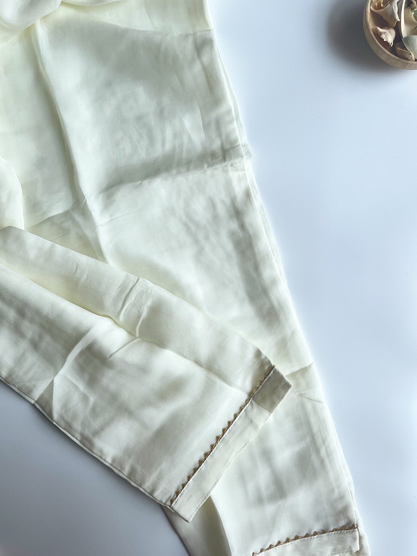 Shwetambara – Party Wear Ivory White Organza Silk Kurti Set
