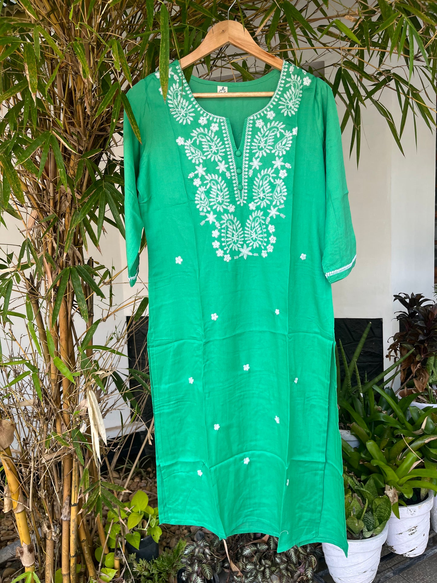 Green Chikankari Handcrafted Kurta (DS018)