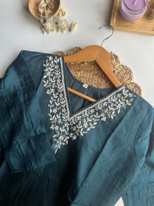 DARK GREEN V-NECK DOLA SILK SINGLE KURTI