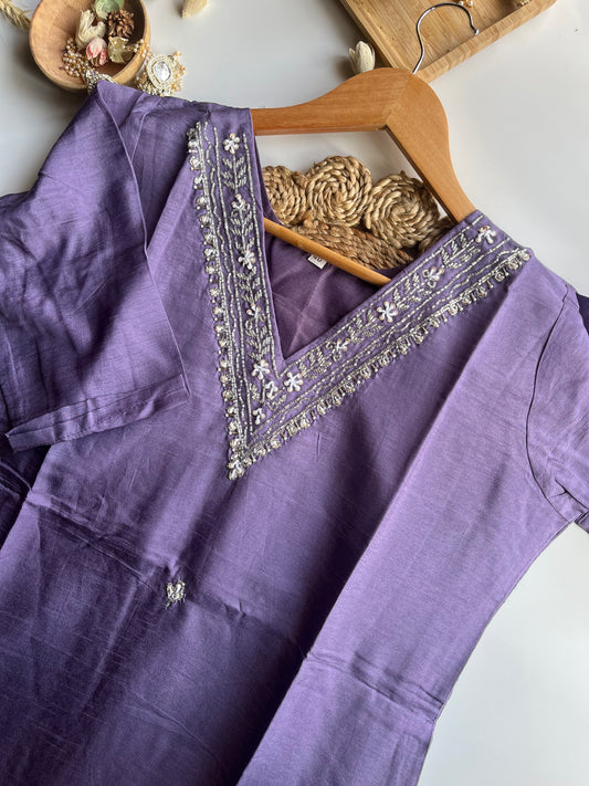 DOLA SILK LAVENDER V NECK KURTI