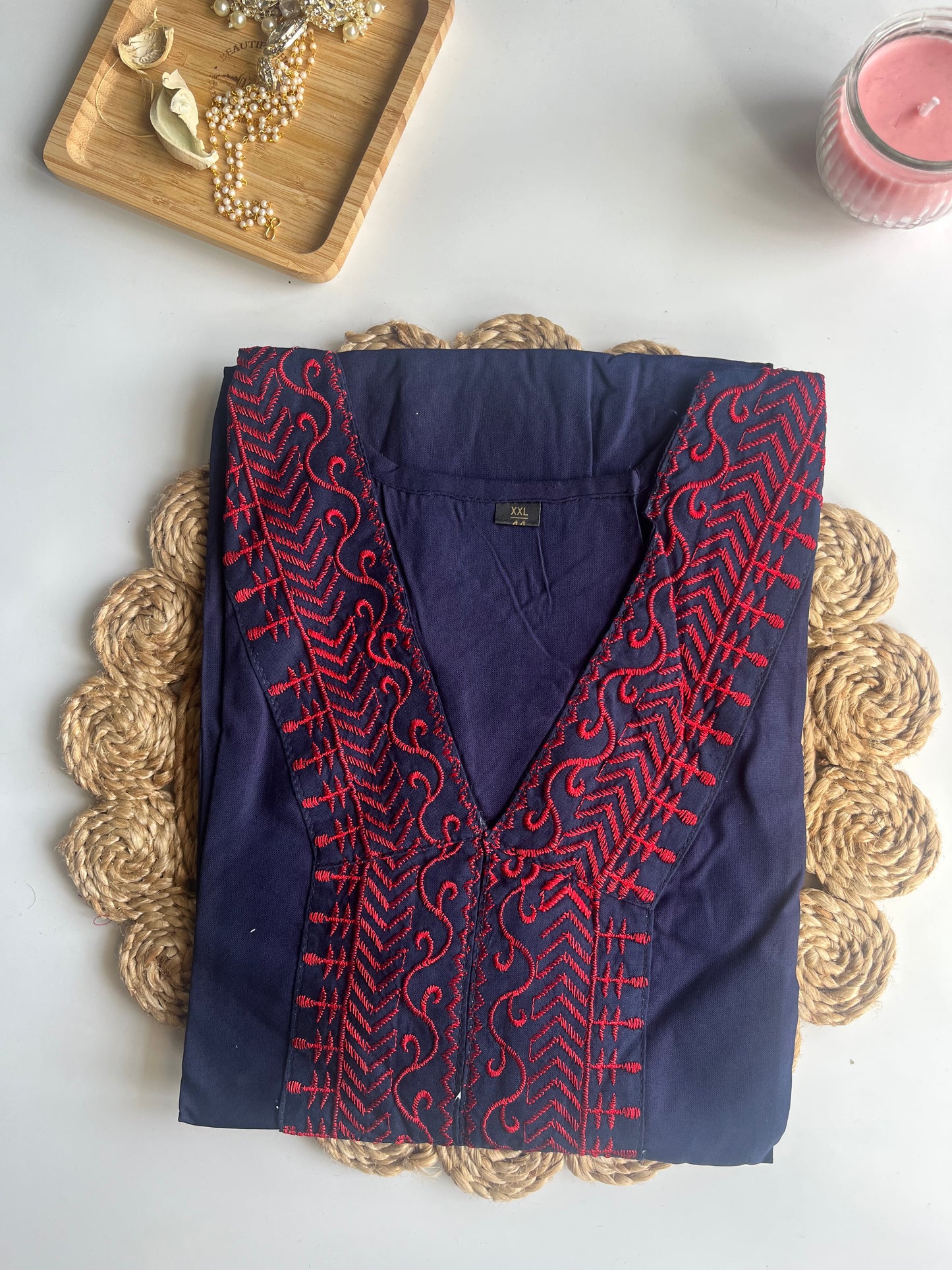 Regal Navy Blue &amp; Red V-Neck Kurta – DS006